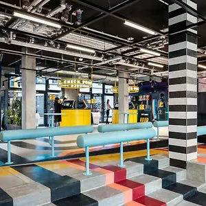 The Social Hub Alexanderplatz 4*, Berlino Germania